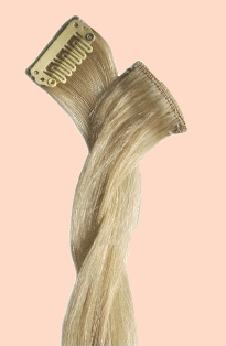 волосы на заколке